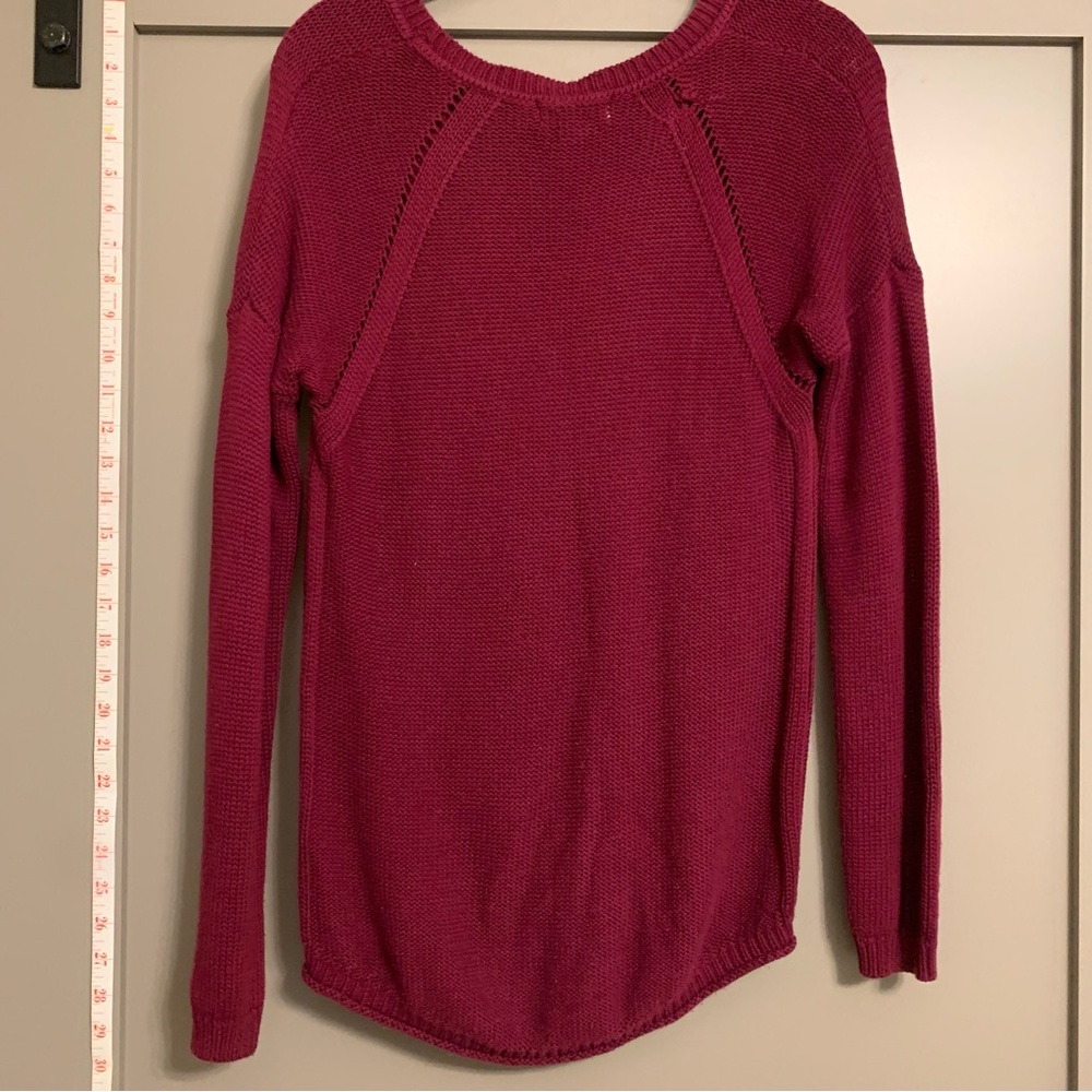 Forever 21 Chunky Burgundy Knit Scoop Neck Sweater Size Small - Picture 5 of 6